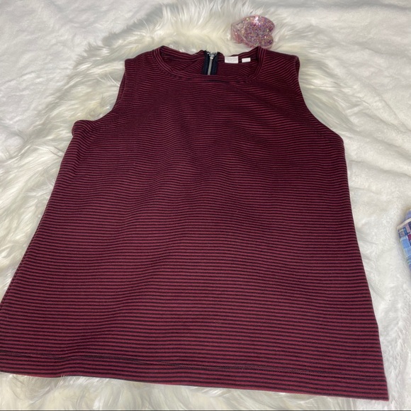 Gap Women’s Top short sleeves Small - Picture 4 of 7